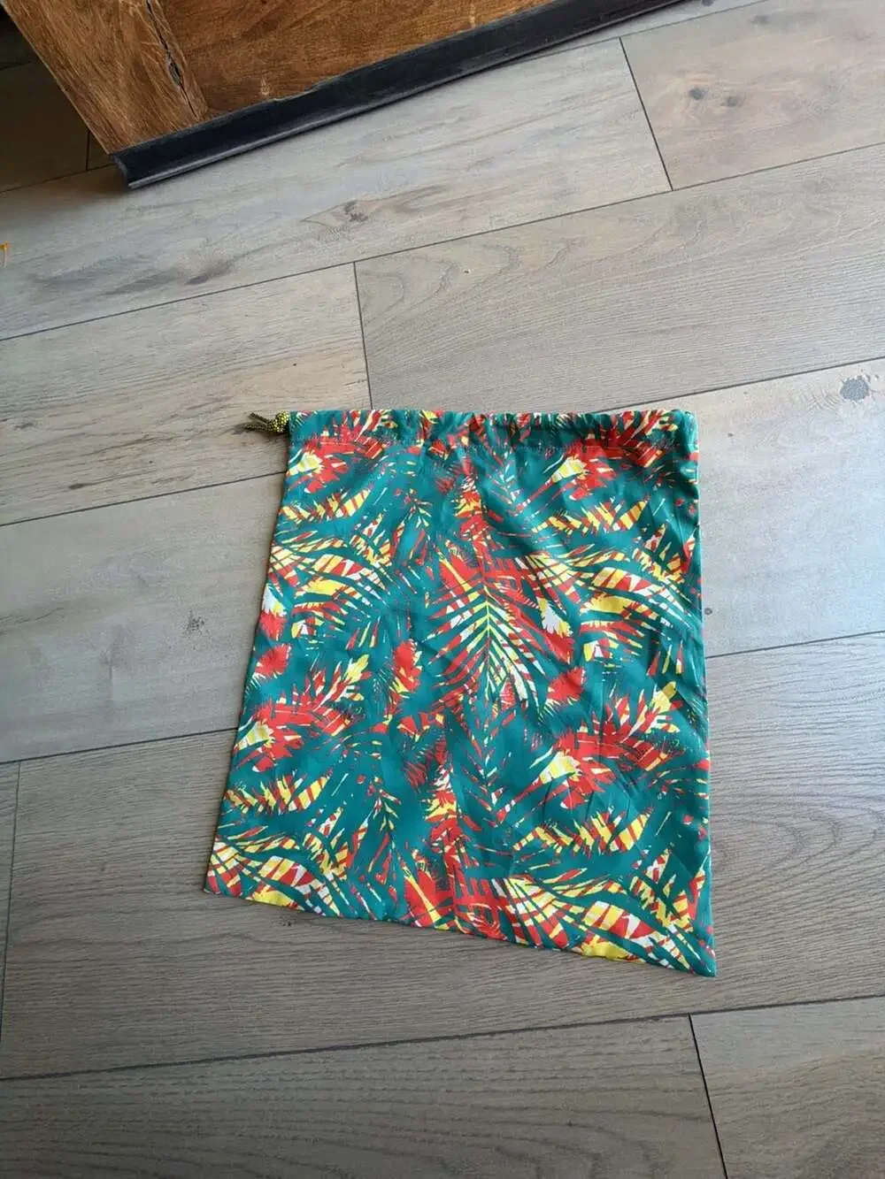 Aloha 96761 Tropical Leaf Print Drawstring Pouch Bag